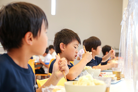 給食サービス